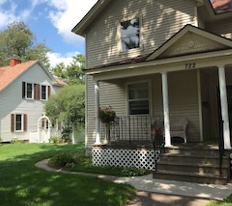 1st image of 722 McIndoe St Unit 2