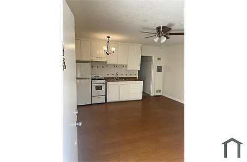 619 N Alexandria Ave #4 Photo 1