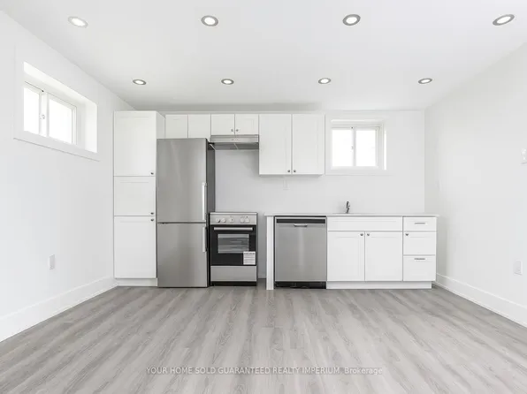 274 Lincoln St, Welland, ON L3B 4N4