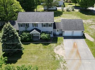 55 2nd St, Port Kent, NY 12975