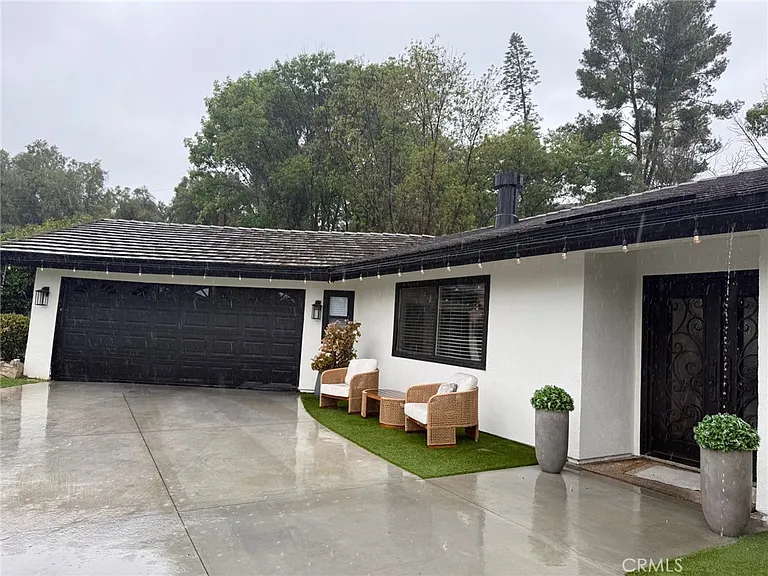 1530 Robin Way — Photo 34