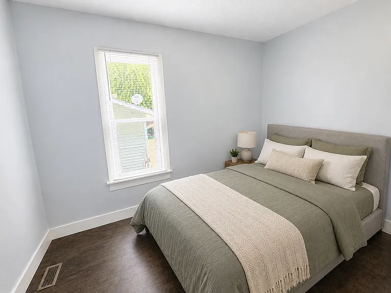 1044 Muskegon Ave NW — Photo 18