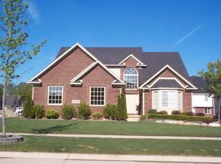31896 Tovenia Dr, Brownstown, MI 48173
