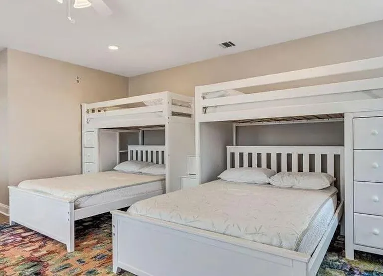 21 Blaine Ave #24 — Photo 14