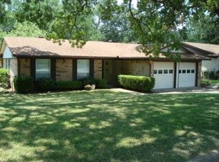 813 Glen Key St, Denison, TX 75020