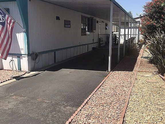 3rd image of 1315 E Marshall Blvd Space 39