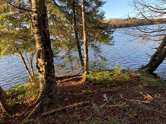 3rd image of On Sand Cove Pointe Rd