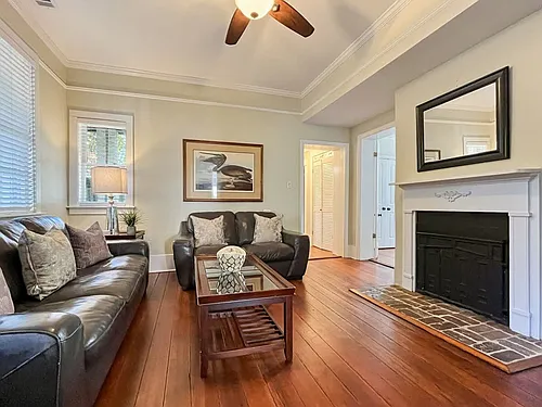 209 W Bolton St Photo 1
