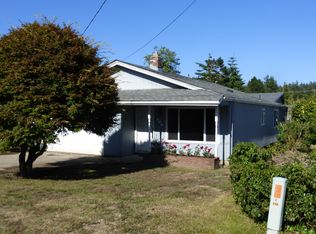 806 NE Douglas St, Newport, OR