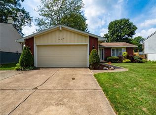 111 Dorset Ct, Elyria, OH 44035