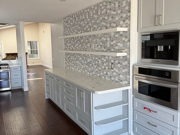 3rd image of 6250 Calle Bodega #6250
