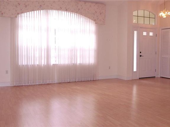 4th image of 14444 Pimberton Dr