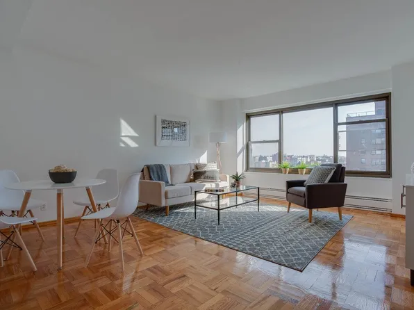 21-85 34th Ave APT 11D, Queens, NY 11106