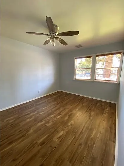 7423 Quimby Ave — Photo 8