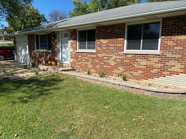 10101 Fite Cir — Photo 17