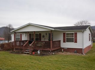 212 Rexroad Dr, Weston, WV 26452
