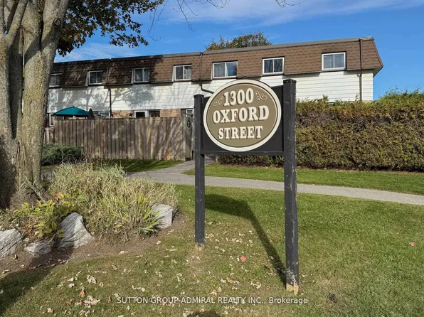 1300 Oxford St #45, Oshawa, ON L1J 6C5