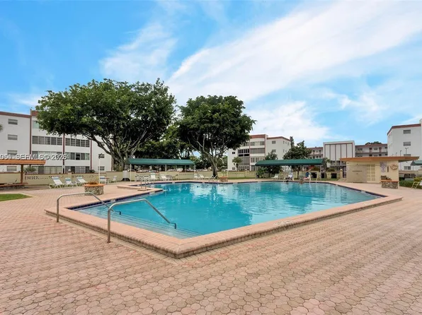 4270 NW 40th St APT 201, Fort Lauderdale, FL 33319
