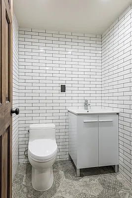Rented by Nooklyn NYC LLC | media 42
