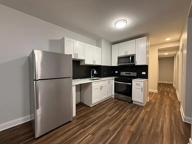 75 Pine Ave #78 — Photo 3