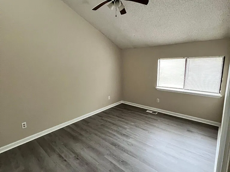 2429 Talco Hills Dr #2429B — Photo 11