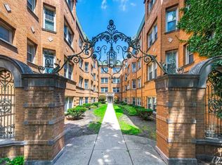 850 Washington Blvd APT 2, Oak Park, IL 60302