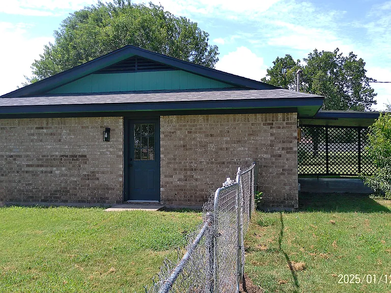 203 Idylwood Dr — Photo 9