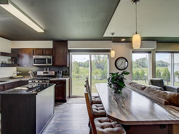 4th image of 1807 Saddle Dr