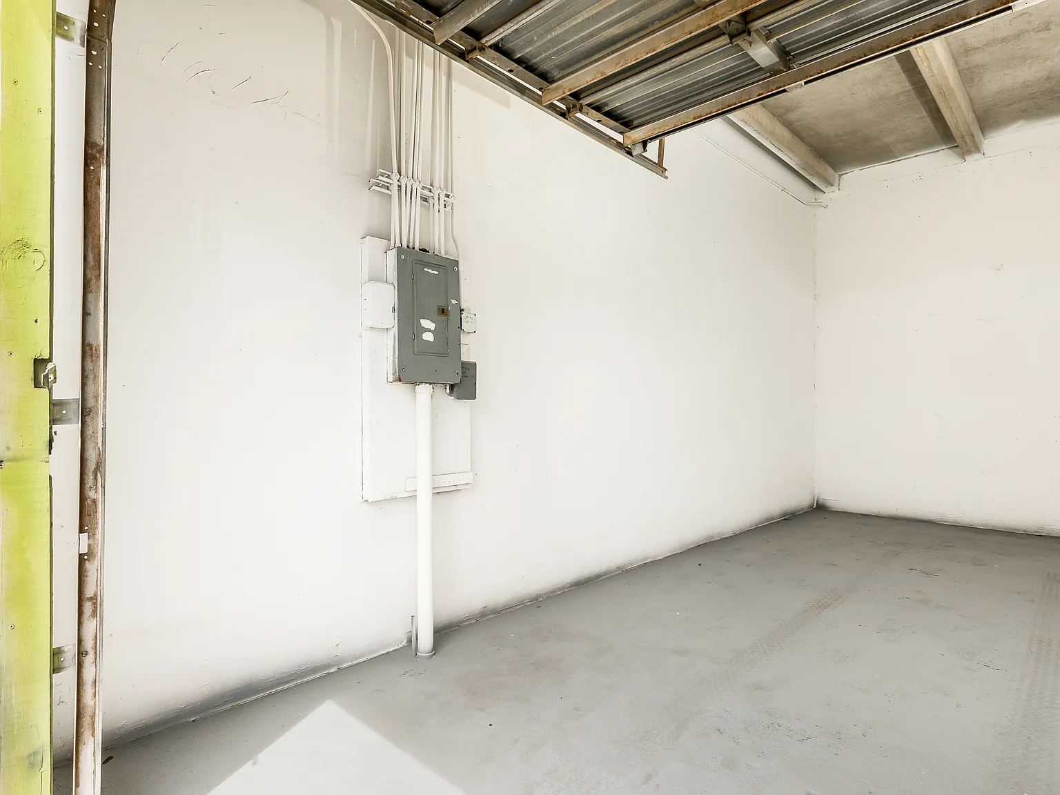 7450 NW 74th Ave, LLC - 812-414-415 — Photo 3