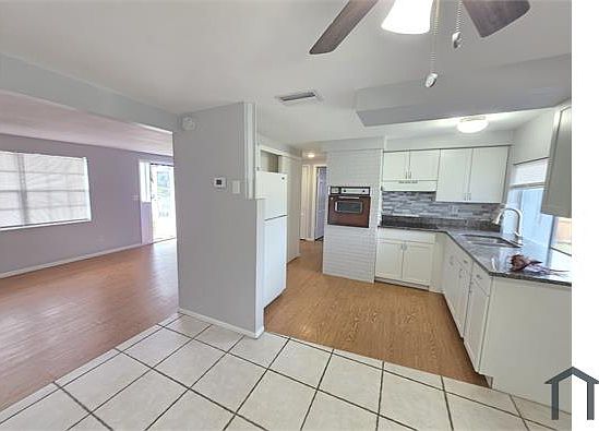 2nd image of 3330 Rosefield Dr