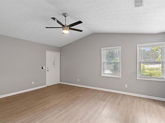4th image of 894 Five Forks Trickum Rd