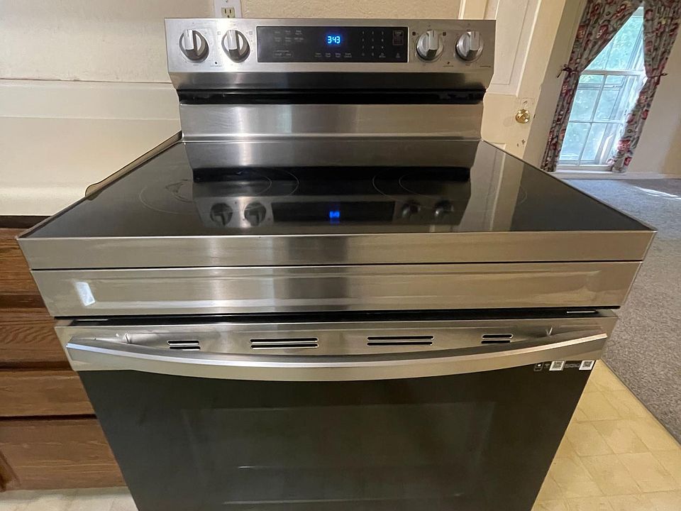 brand new stove kitchen