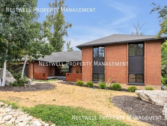 659 W Halifax Ct, Farmington, UT 84025