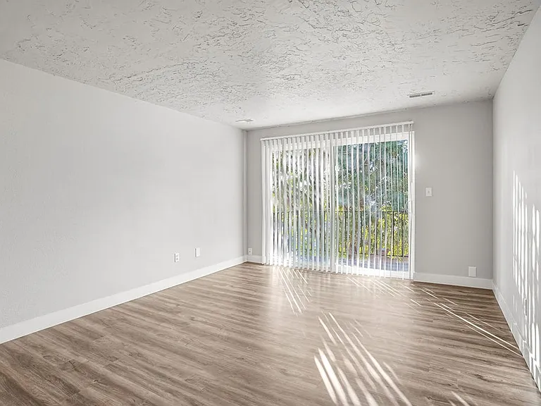 25 N Orchard Dr — Photo 12