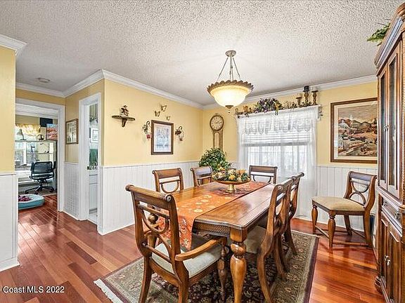 3rd image of 6012 Albanene Ave