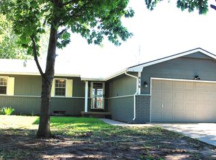 616 E Hemphill Ave, Haysville, KS 67060