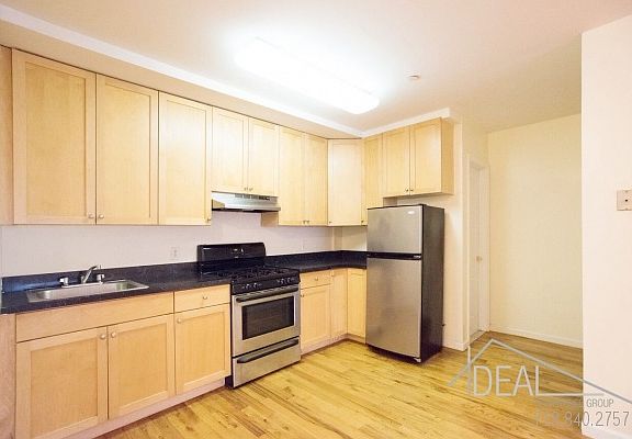 3rd image of 569 Warren St #201