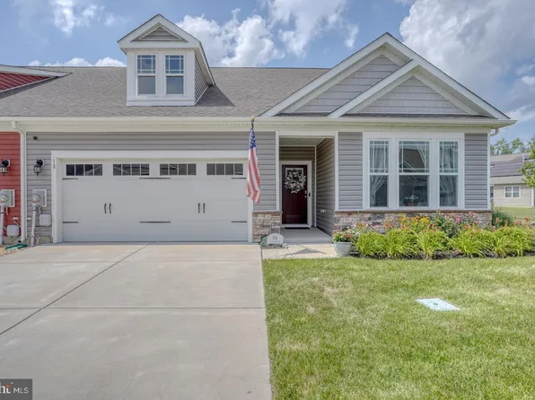 18 Clipper St, Smyrna, DE 19977