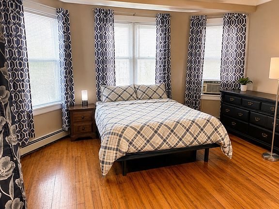 4th image of 1732 Broad St Unit 1