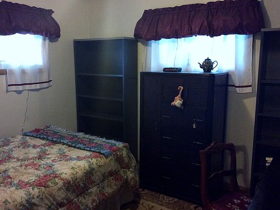 Guest bedroom #1