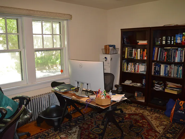 1825 Summit Ave — Photo 17
