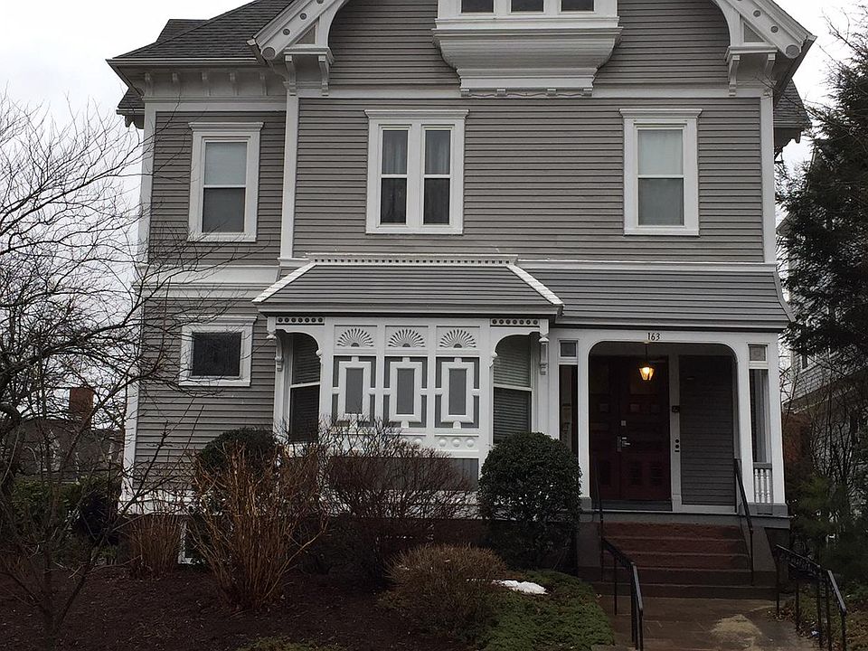 1st image of 163 Waterman St #2