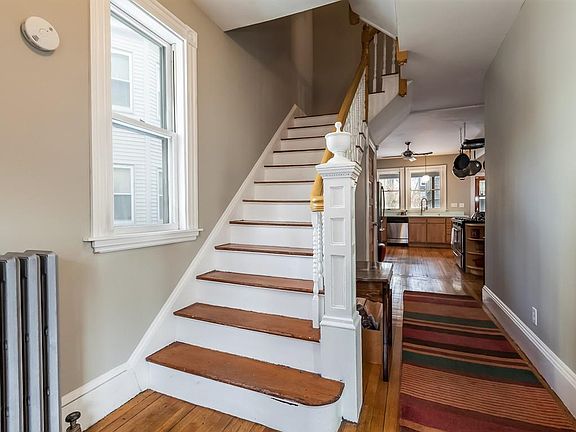 3rd image of 35 Sagamore St