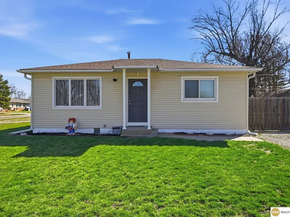 4040 N 71st St, Lincoln, NE 68507