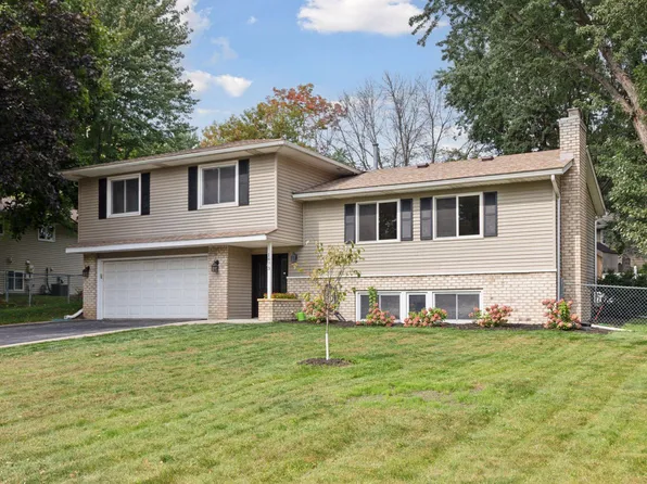 1873 Bielenberg Dr, Woodbury, MN 55125
