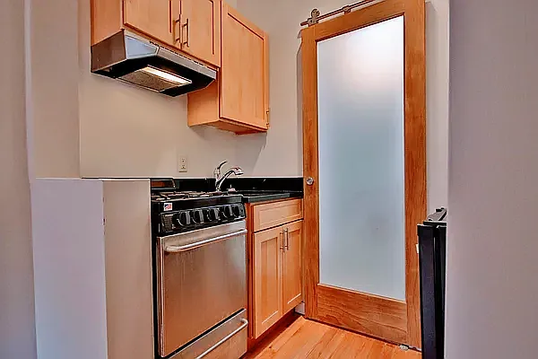 Rented by REAL New York | media 8