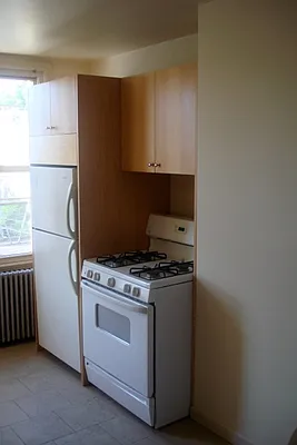 Rented by New York Realty Minimax Inc | media 34