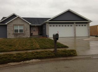 4828 Greenbriar Drive, Springfield, IL 62711