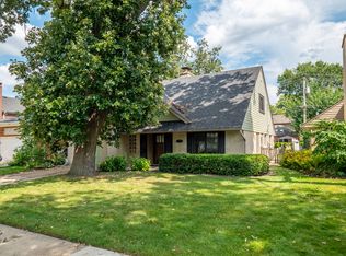 925 S Western Ave, Park Ridge, IL 60068