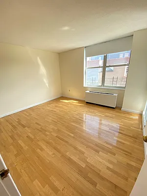 Rented by Nest Seekers International | media 26